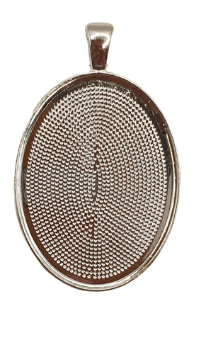 Silver plated oval Pendant 4x3cm