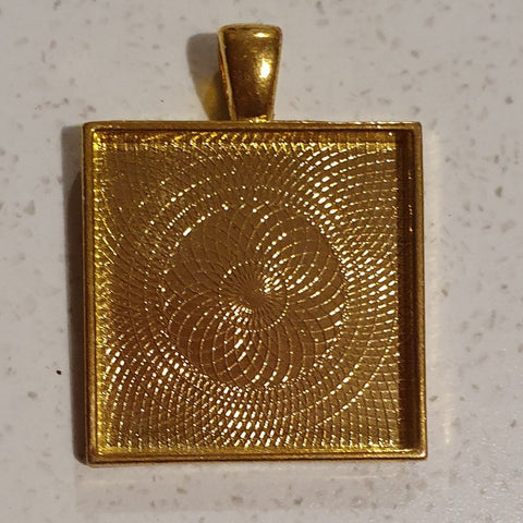Gold Plated Pendant Square 2.8x2.8cm